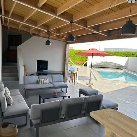 Entre Terre Et 12 Personnes Espace Piscine Chauffee 빌라 *
