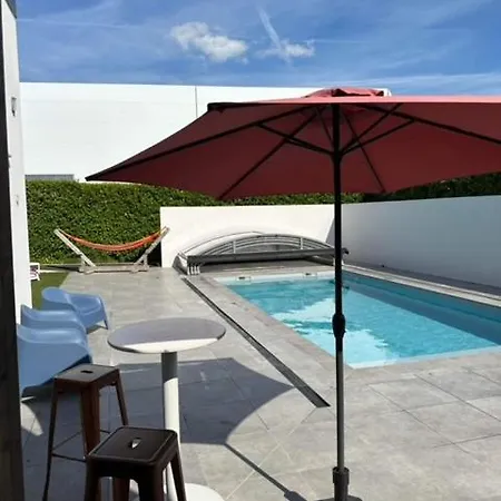 Entre Terre Et 12 Personnes Espace Piscine Chauffee Villa